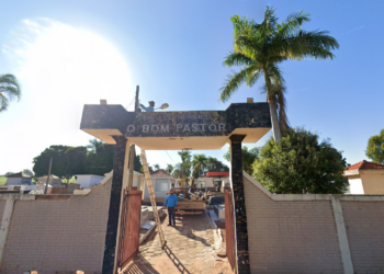 Coroa de Flores Cemitério Municipal de Taciba